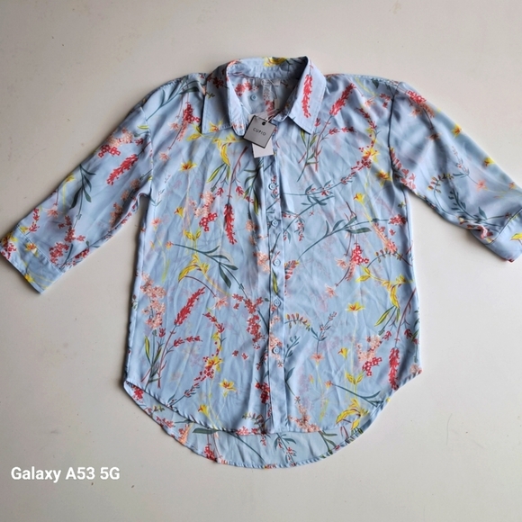 CUPIO light blue floral blouse with 3/4 sleeve‎ size M - Picture 1 of 11